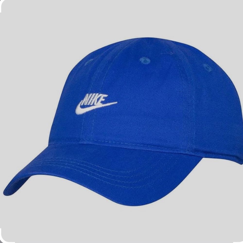 NIKE CLUB ﻿UNSTRUCTURED FUTURA WASH CAP